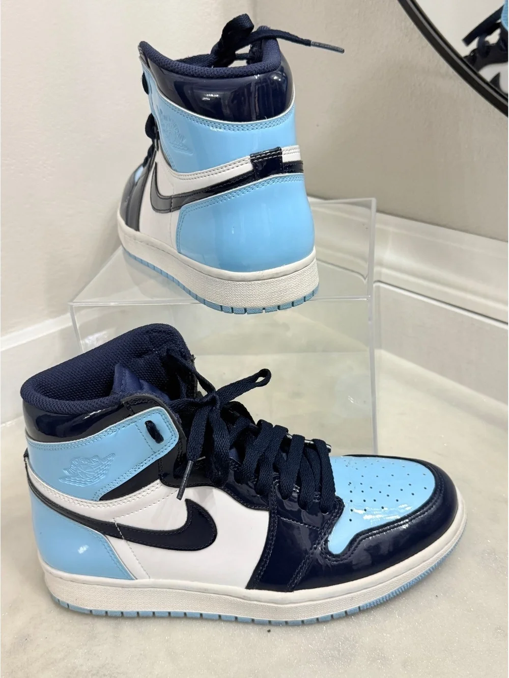 Nike Women’s Air Jordan 1 Retro High OG Blue Chill